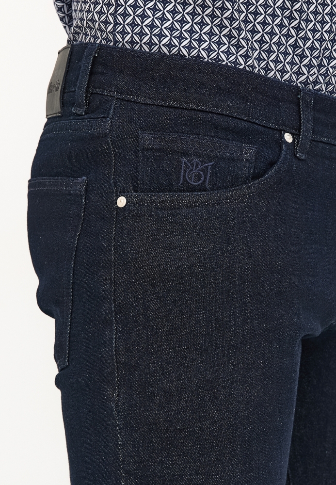 MB-00604-NAVI-BLUE 